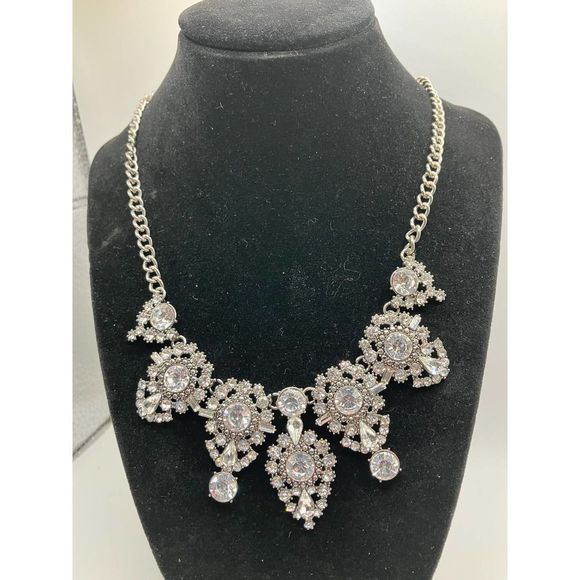 Formal Rhinestone Necklace! - Picture 7 of 9